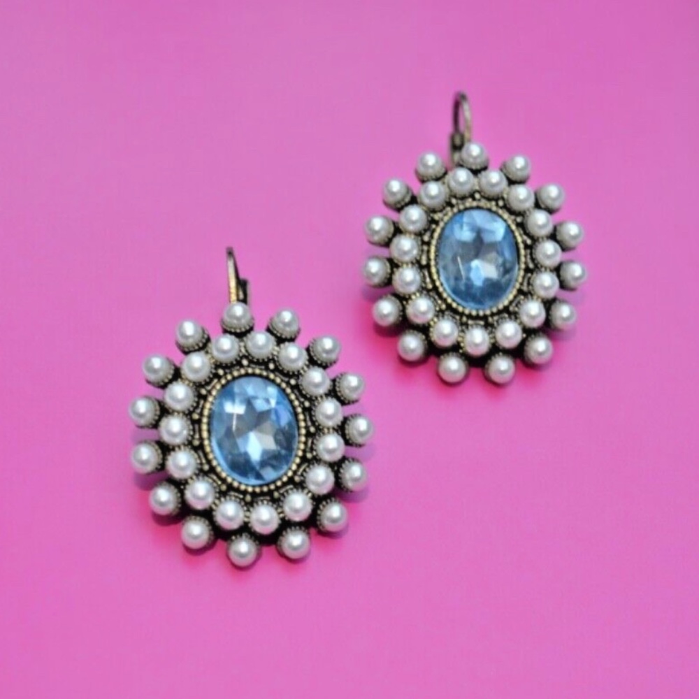 Betsey Johnson Cameo Critters Blue Crystal Pearl Earrings